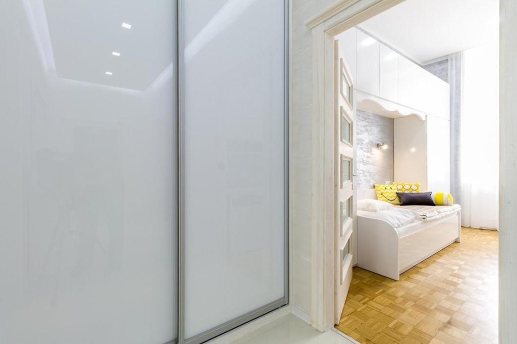 פראג Stylish Apartment 5 Minutes Walk From City Center מראה חיצוני תמונה